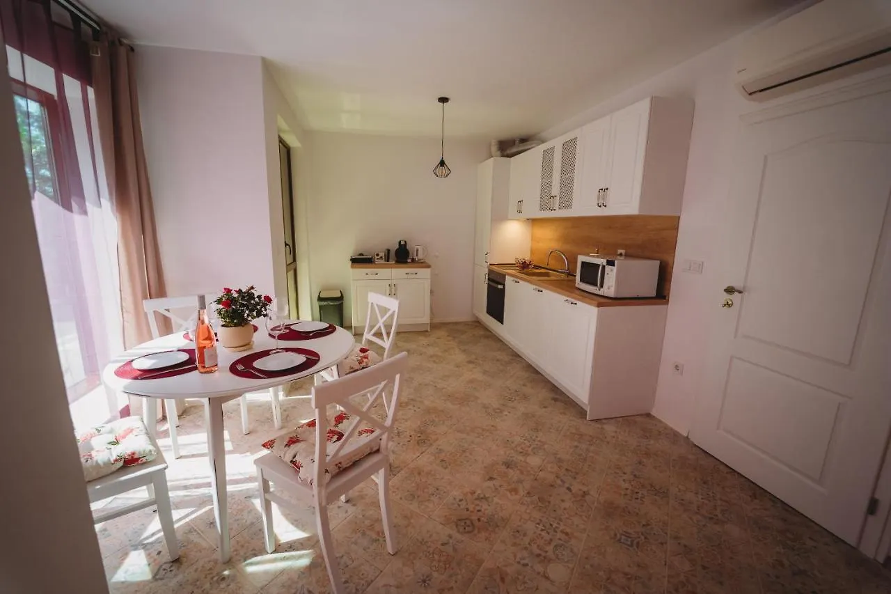 Andreya'S Sea Apartment-Beach, Sea Garden ,Old Town, Free Parking, Free Evcharging Station Varna 0*,  Bulgaria