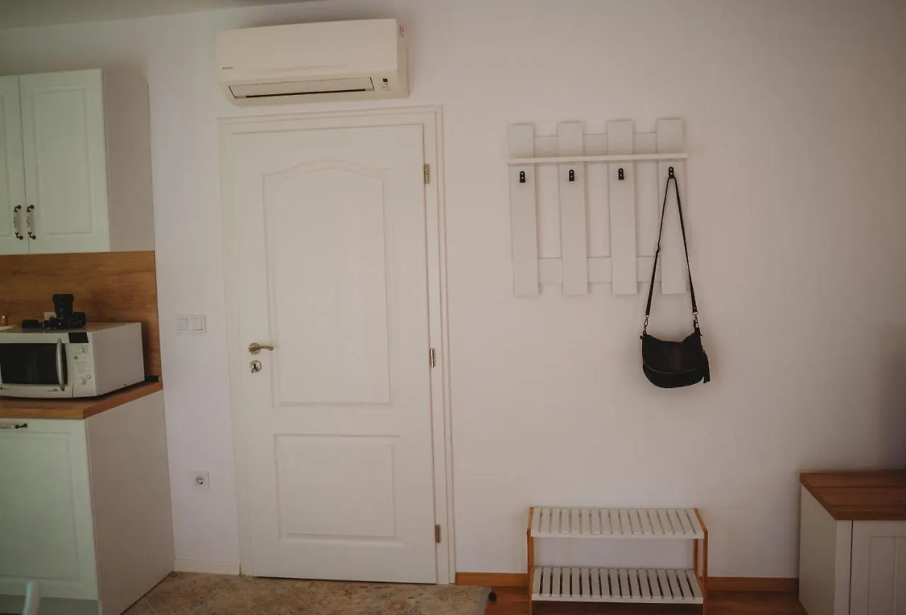 Andreya'S Sea Apartment-Beach, Sea Garden ,Old Town, Free Parking, Free Evcharging Station Varna 0*,  Bulgaria
